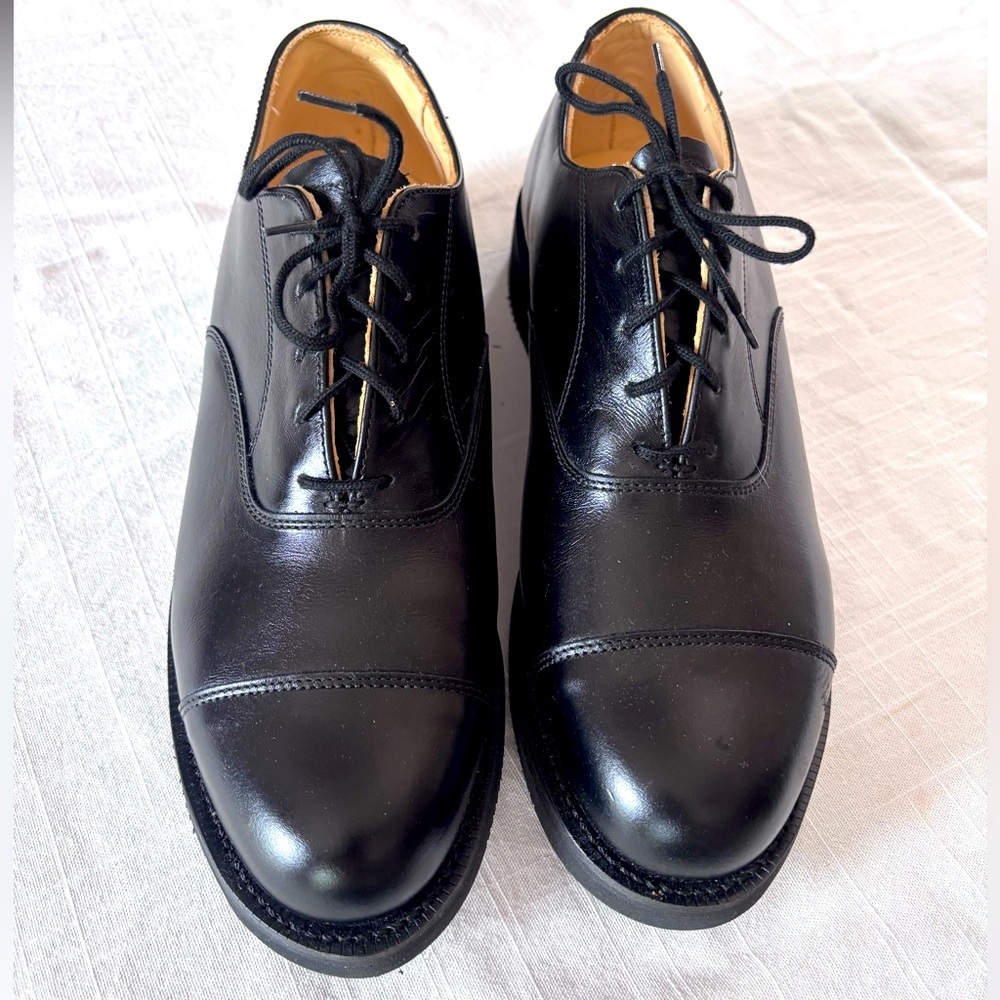 Vibram Gumlite Genuine Leather Cap Toe Oxfords Black. Men’s Size 7 1/2-8 E